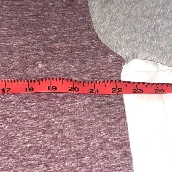 Lularoe Heathered Burgundy & Gray Short Sleeve Crew Neck T-Shirt Large Made In G - Picture 4 of 5